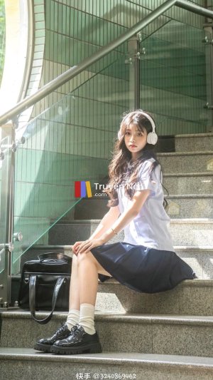 Bài Luận Tố Cáo Chị Em