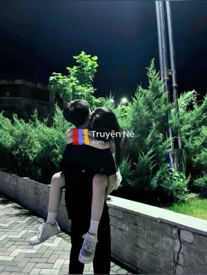 Cô Gái Duy Nhất Giữa Ba Chàng Trai